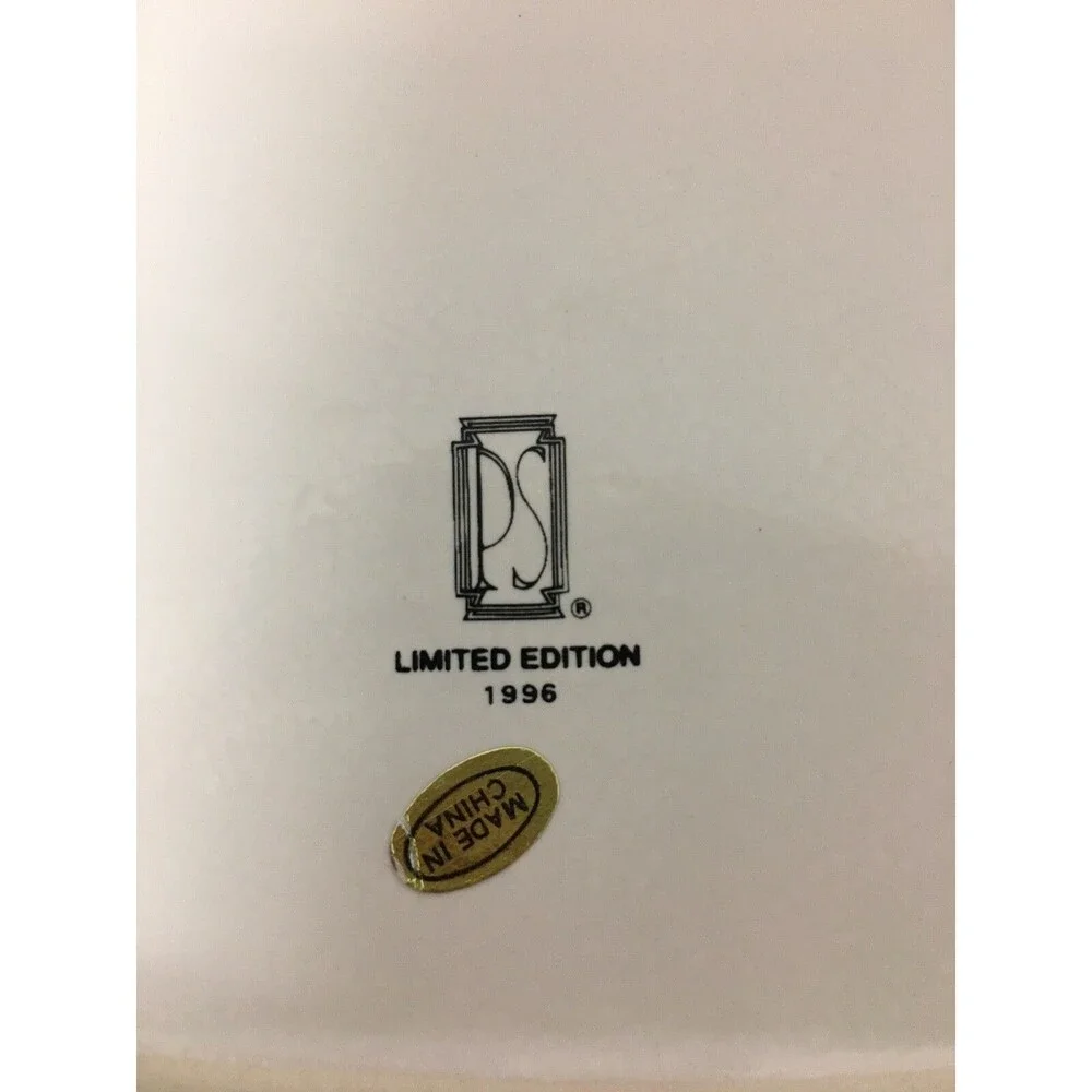 Paul Sebastian PS 1996 Limited Edition Ivory And Gold Trimmed  Trinket Box